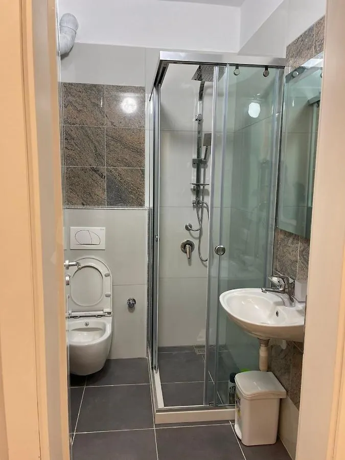 Fishta Apartments Q5, 26 Velipoje