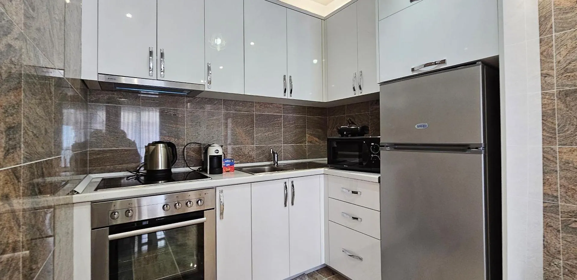 Fishta Apartments Q5, 26 Velipoje