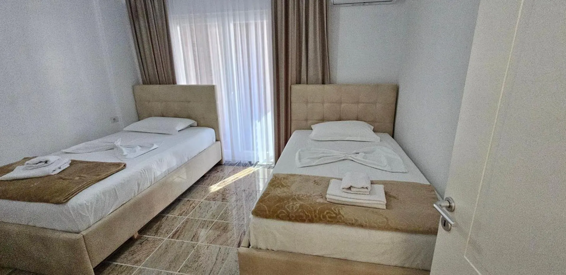 Fishta Apartments Q5, 26 Velipoje